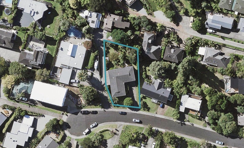 18 Garmons Way, Castor Bay, Auckland - Carousel 1