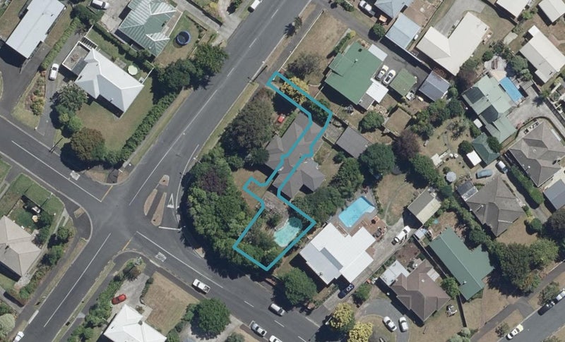 4/81 Storey Avenue, Forest Lake, Hamilton - Carousel 1