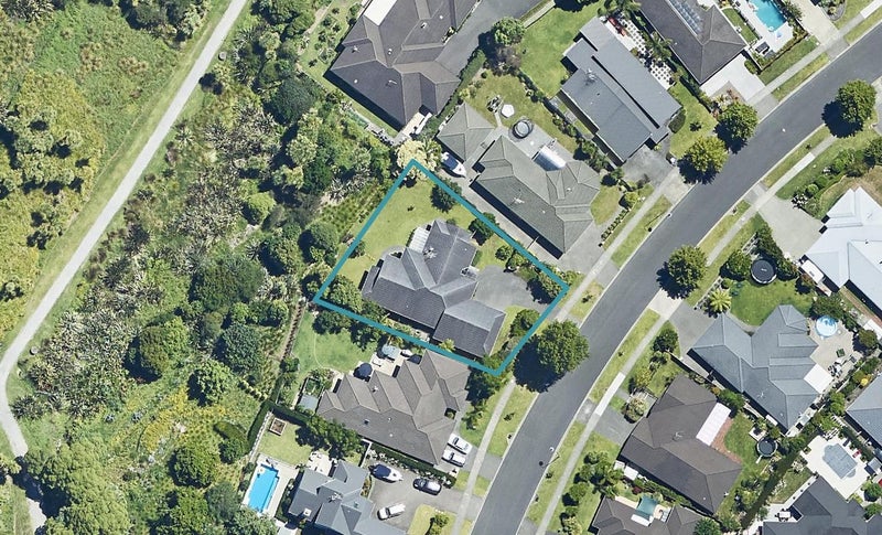 31 Athfield Drive, Bethlehem, Tauranga - Carousel 1