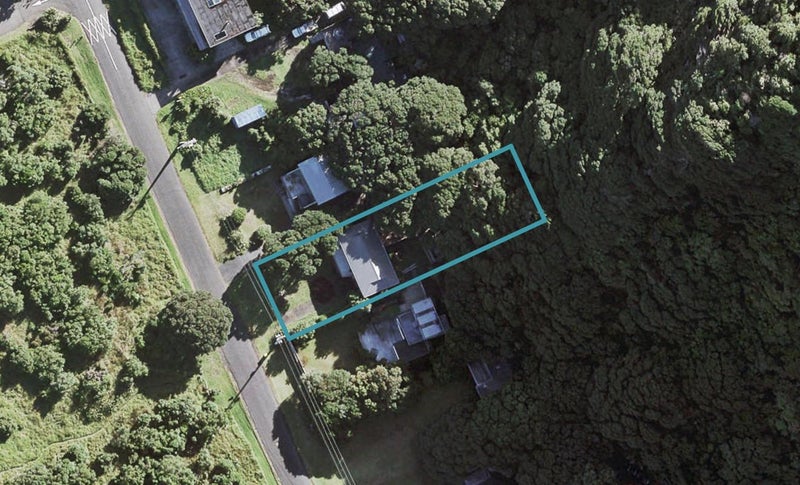81 North Piha Road, New Lynn - Carousel 1