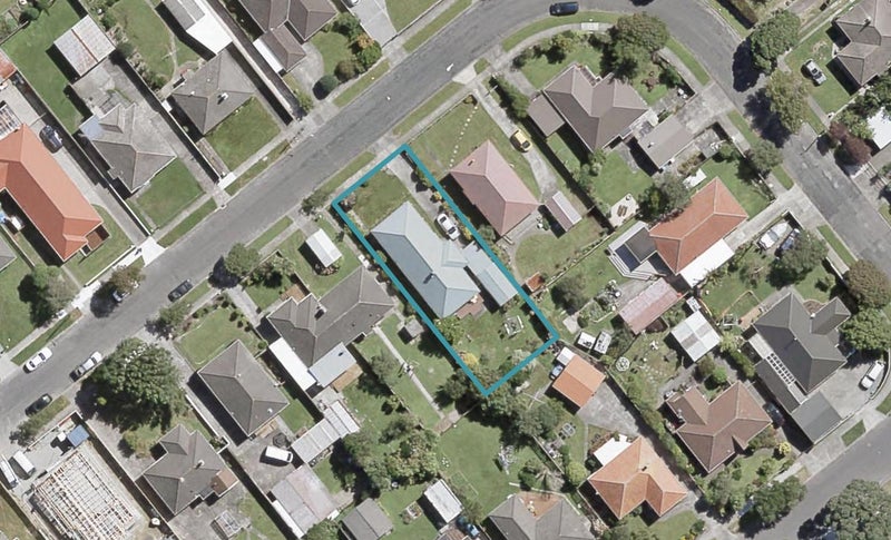 22 Atiawa Crescent, Waiwhetu, Lower Hutt - Carousel 1