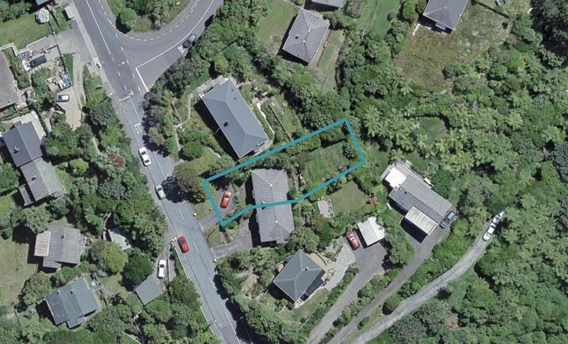 33 Victory Avenue, Karori, Wellington - Carousel 1