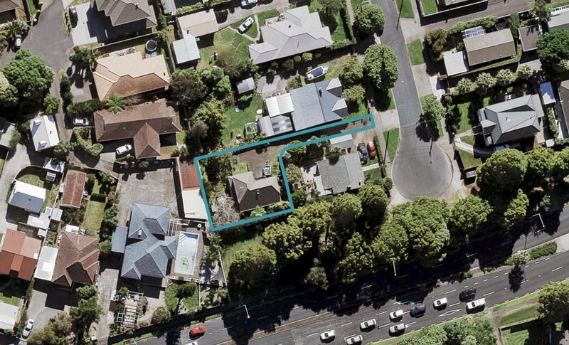 8 Highbury Street, Avondale, Auckland - Carousel 1