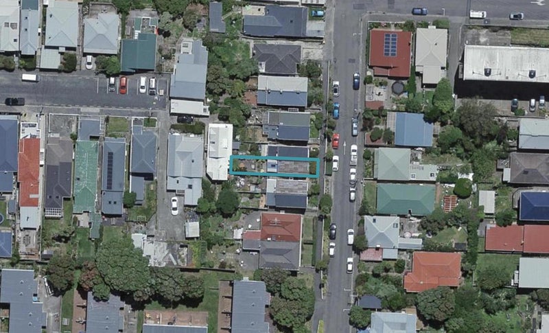 30 Edinburgh Terrace, Berhampore, Wellington - Carousel 1