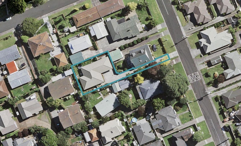 8A Argyle Avenue, Pahurehure, Papakura - Carousel 1