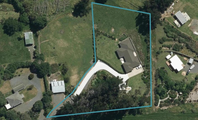 17 Lion View Road, Whangarei - Carousel 1