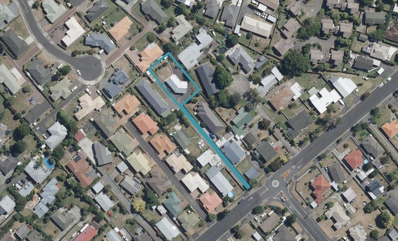 26 Storey Avenue, Forest Lake, Hamilton - Carousel 1
