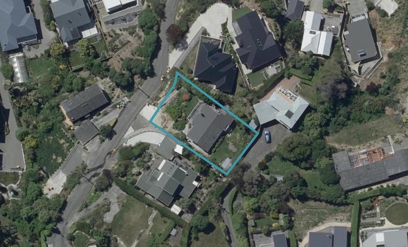 21 The Brae, Mount Pleasant, Christchurch - Carousel 1