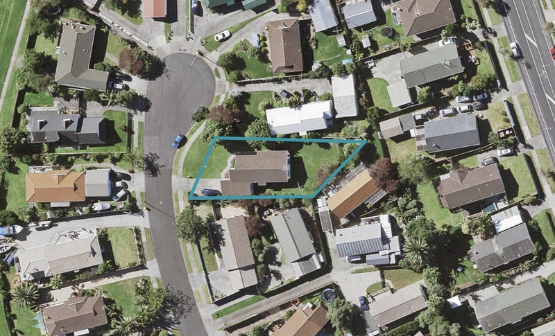 19 De Quincey Terrace, Highland Park, Auckland - Carousel 1