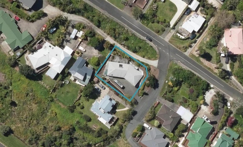 25 Weir Crescent, Onerahi, Whangārei - Carousel 1