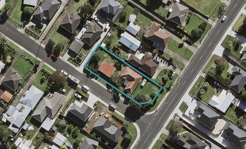 8 Pembroke Street, Papatoetoe, Auckland - Carousel 1