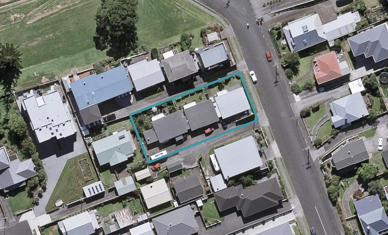 1/8 Belt Road, Moturoa, New Plymouth - Carousel 1