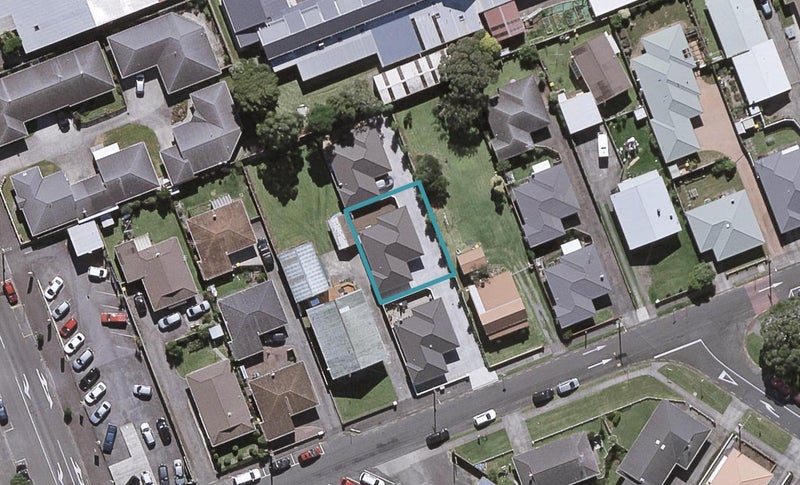 13B Clemow Road, Fitzroy, New Plymouth - Carousel 1