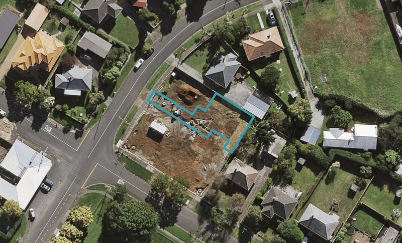 48C Aliford Avenue, One Tree Hill, Auckland - Carousel 1