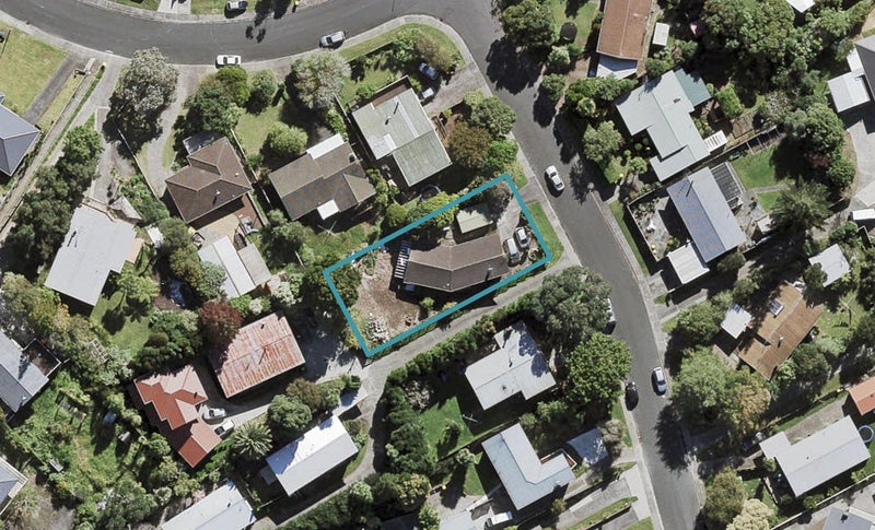 3 Rosalind Road, Glenfield, Auckland - Carousel 1