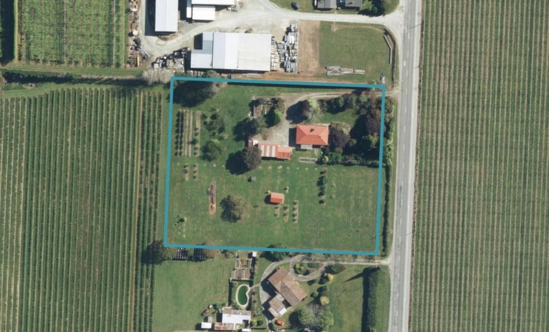 210 Queen Victoria Street, Motueka - Carousel 1