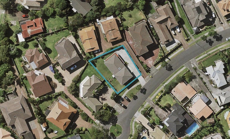 29 Santa Monica Place, Goodwood Heights, Auckland - Carousel 1