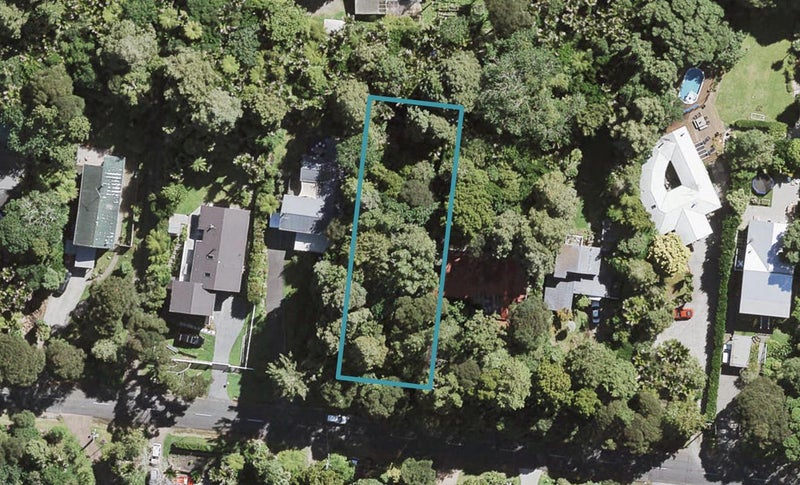 23 Waima Crescent, Titirangi, Auckland - Carousel 1