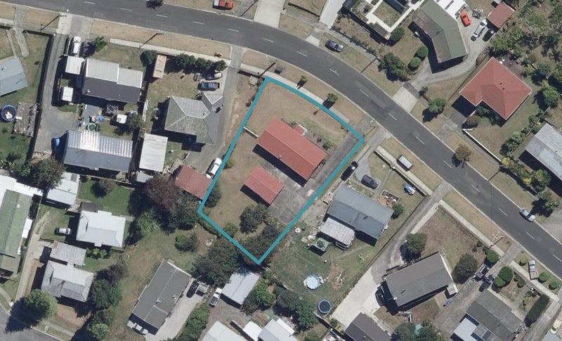 34 McKay Drive, Temple View, Hamilton - Carousel 1