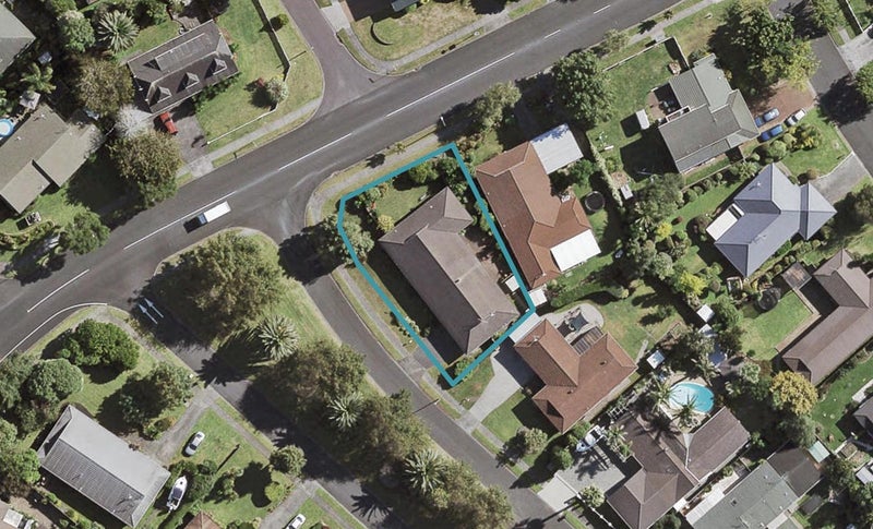 2 Brockton Avenue, Conifer Grove, Takanini - Carousel 1
