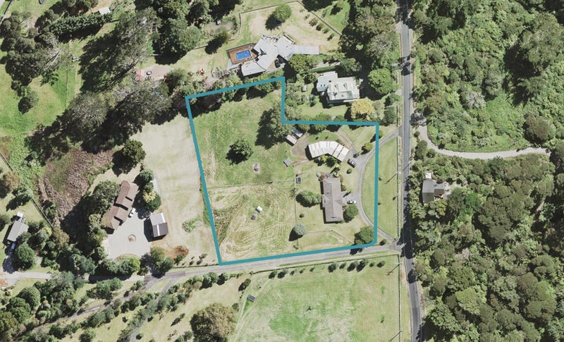 155 Shaw Road, Oratia, Auckland - Carousel 1