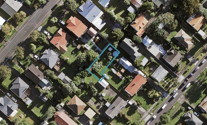 17E Range View Road, Mount Albert, Auckland - Carousel 1