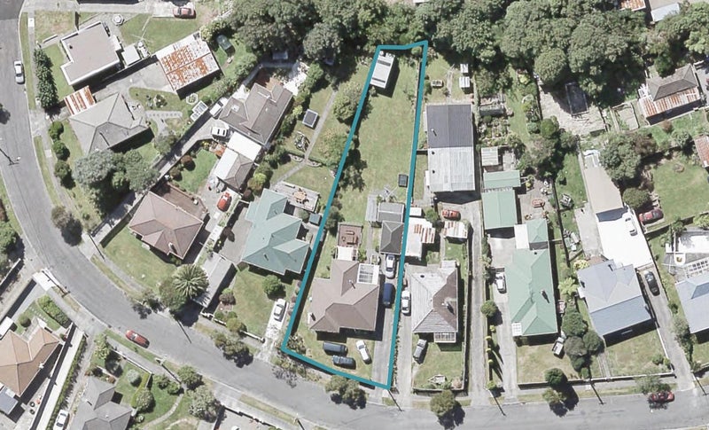 12 Gibbs Crescent, Wainuiomata, Lower Hutt - Carousel 1