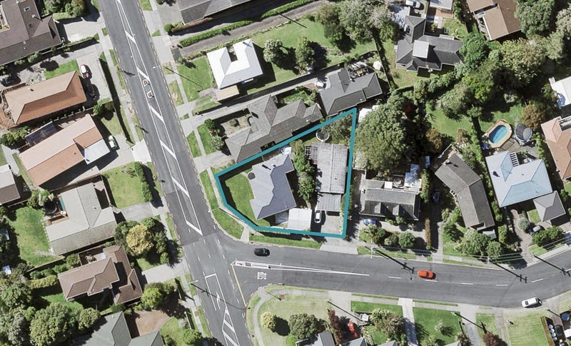 1/104 Sandspit Road, Shelly Park, Auckland - Carousel 1