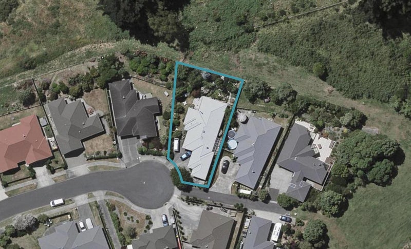 23 Cascade Way, Paraparaumu - Carousel 1