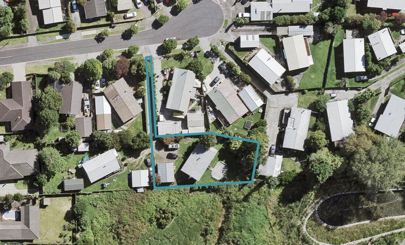 9 Macrocarpa Place, Ranui, Auckland - Carousel 1