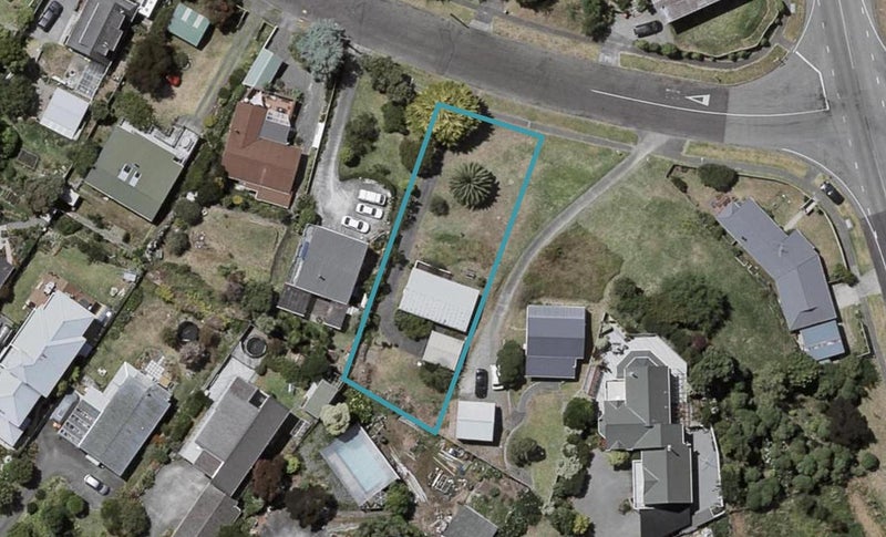 18 Kaitawa Street, Waikanae Beach, Waikanae - Carousel 1