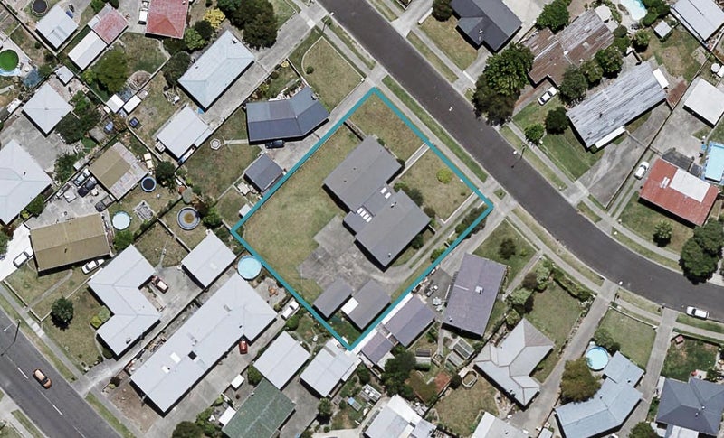 15 Bristol Street, Tamatea, Napier - Carousel 1