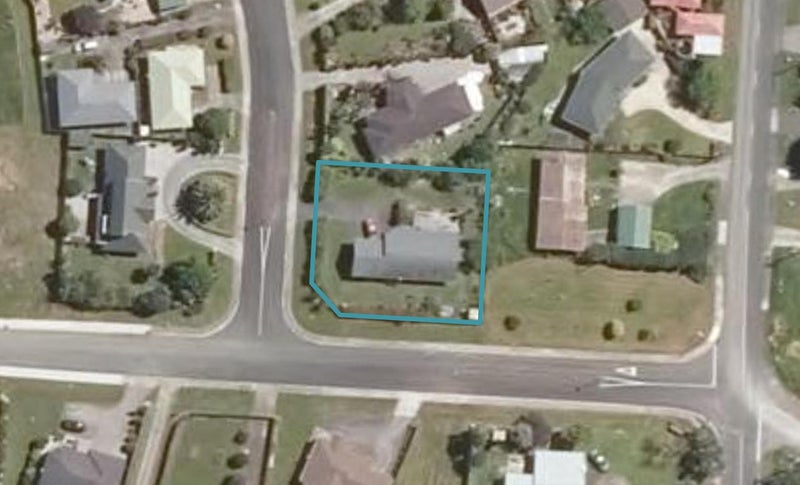 1 Ash Grove, Maungaturoto, Maungaturoto - Carousel 1