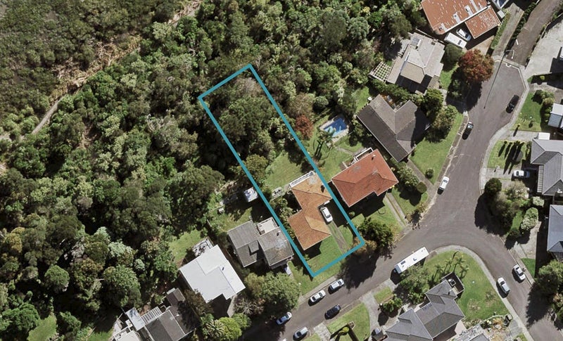 22 McBreen Avenue, Northcote, Auckland - Carousel 1