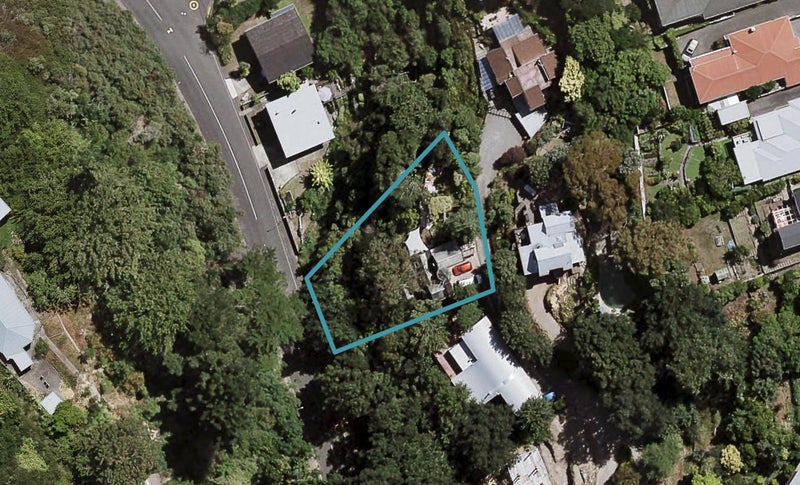 37 Burns Road, Hospital Hill, Napier - Carousel 1