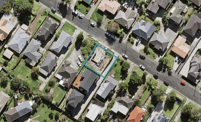 16A Littlejohn Street, Hillsborough, Auckland - Carousel 1