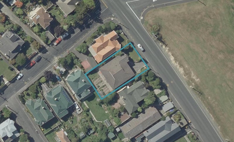 110 Eglinton Road, Mornington, Dunedin - Carousel 1