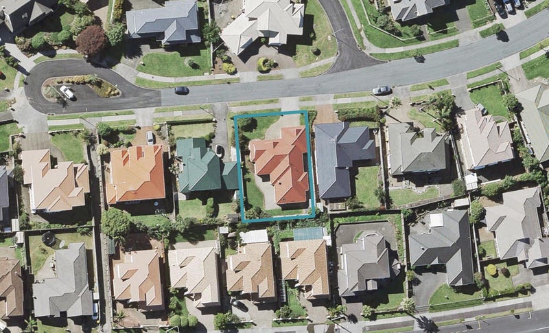 14 Sandalwood Place, Somerville, Manukau - Carousel 1