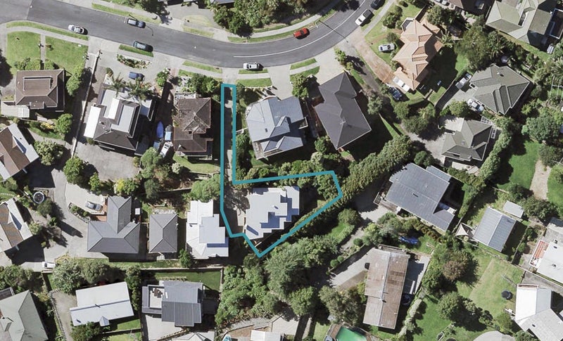 18 McCahill Views, Botany Downs, Auckland - Carousel 1
