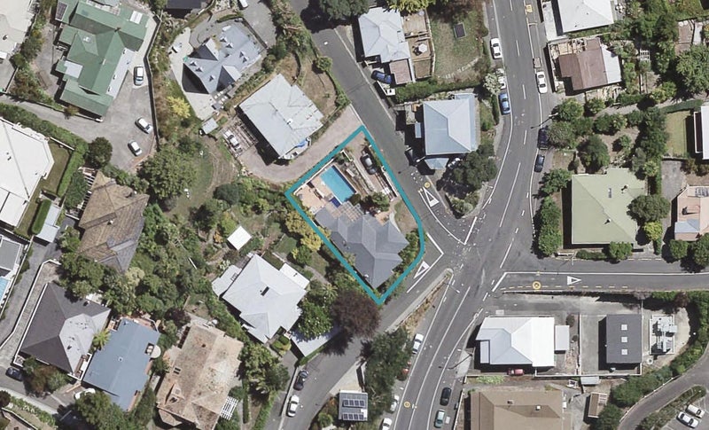 2 Fitzroy Road, Bluff Hill, Napier - Carousel 1