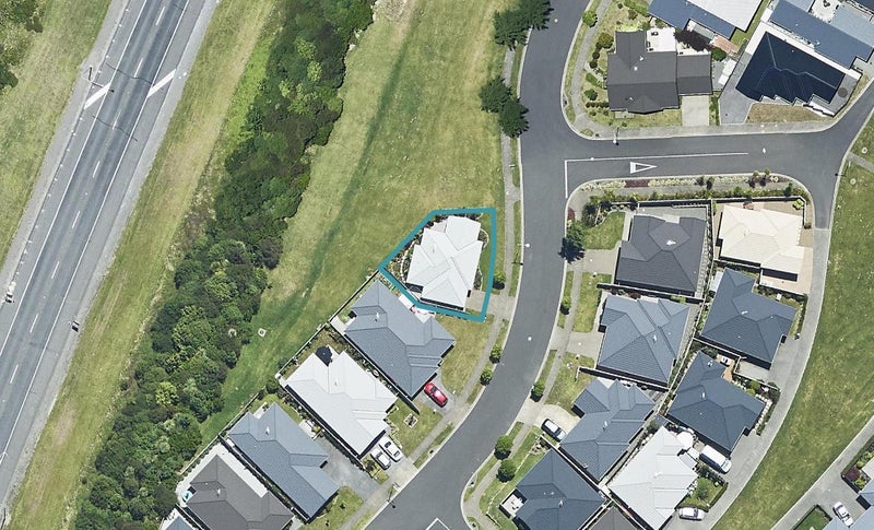 105 Landing Drive, Pyes Pa, Tauranga - Carousel 1