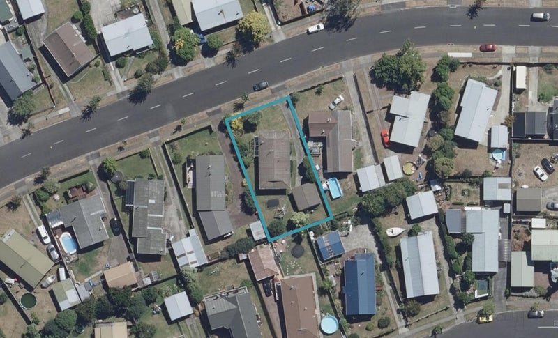 9 Blomfield Street, Nawton, Hamilton - Carousel 1