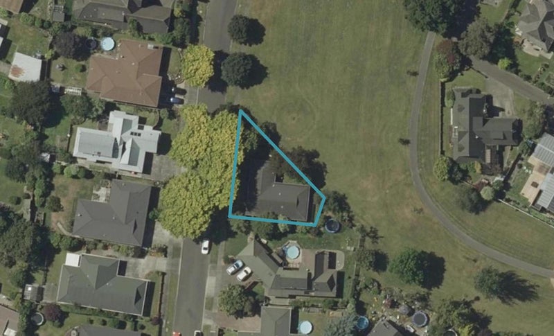 1 Hind Place, Hokowhitu, Palmerston North - Carousel 1