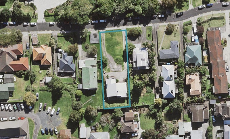 7 Zion Road, Birkenhead, Auckland - Carousel 1