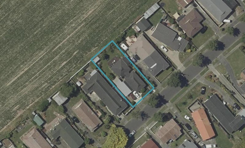 11 Meadowbrook Drive, Cloverlea, Palmerston North - Carousel 1