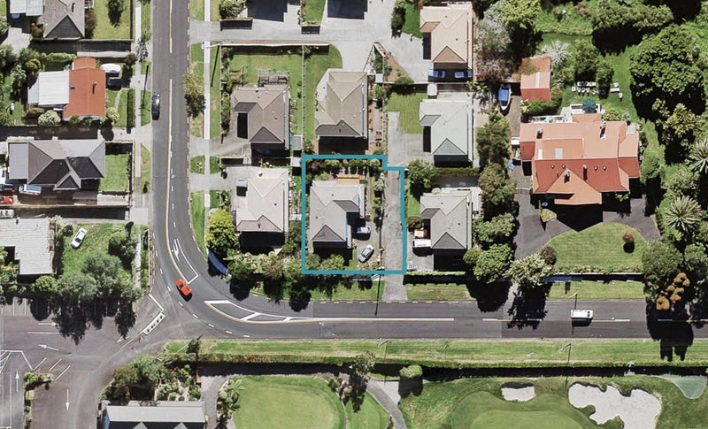 12B Links Road, New Lynn, Auckland - Carousel 1