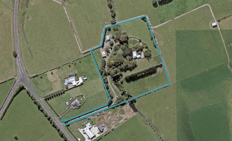 611 Egmont Road, Hillsborough, New Plymouth - Carousel 1