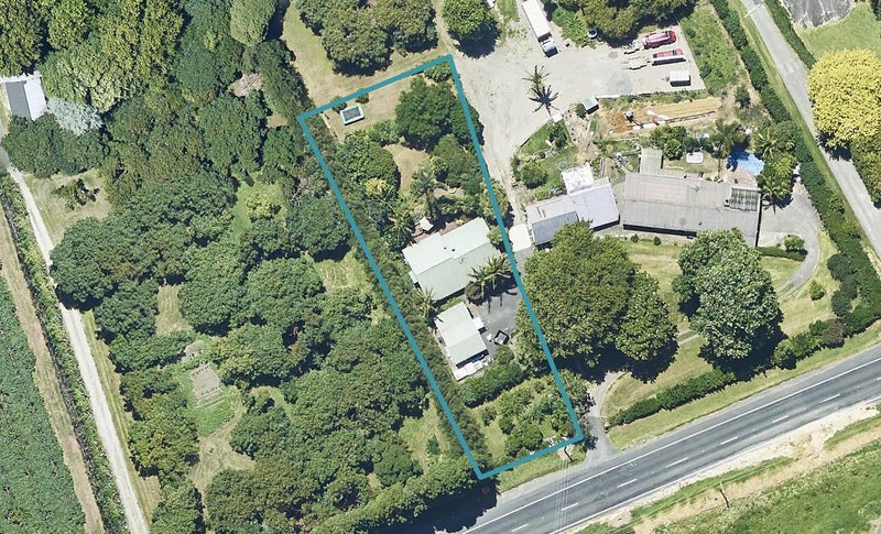 427 Welcome Bay Road, Welcome Bay, Tauranga - Carousel 1