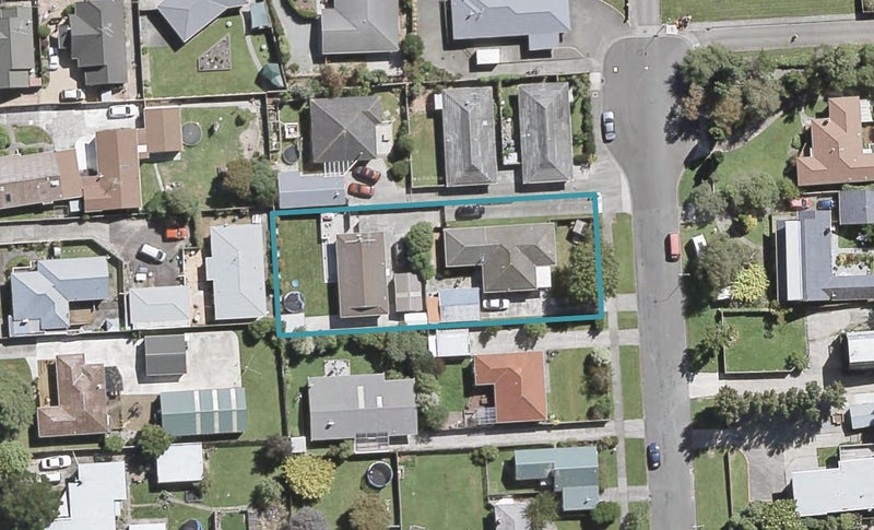 2/18 Montgomery Street, Stokes Valley, Lower Hutt - Carousel 1