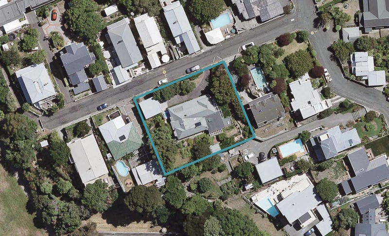 14 Gladstone Road, Bluff Hill, Napier - Carousel 1